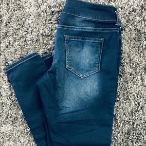 Maurice’s Jegging Jeans Sz- L